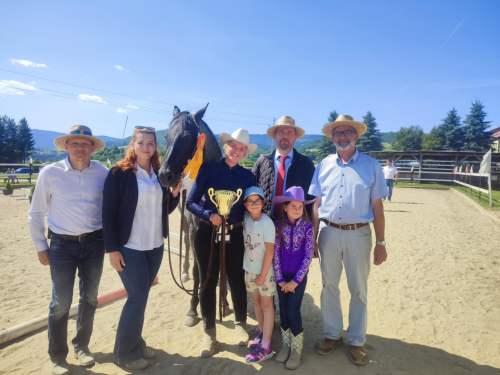 e7a1de6c-685a-433d-b564-b68c933dc03f